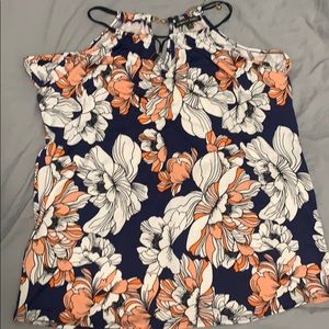 Beautiful flower print blouse!